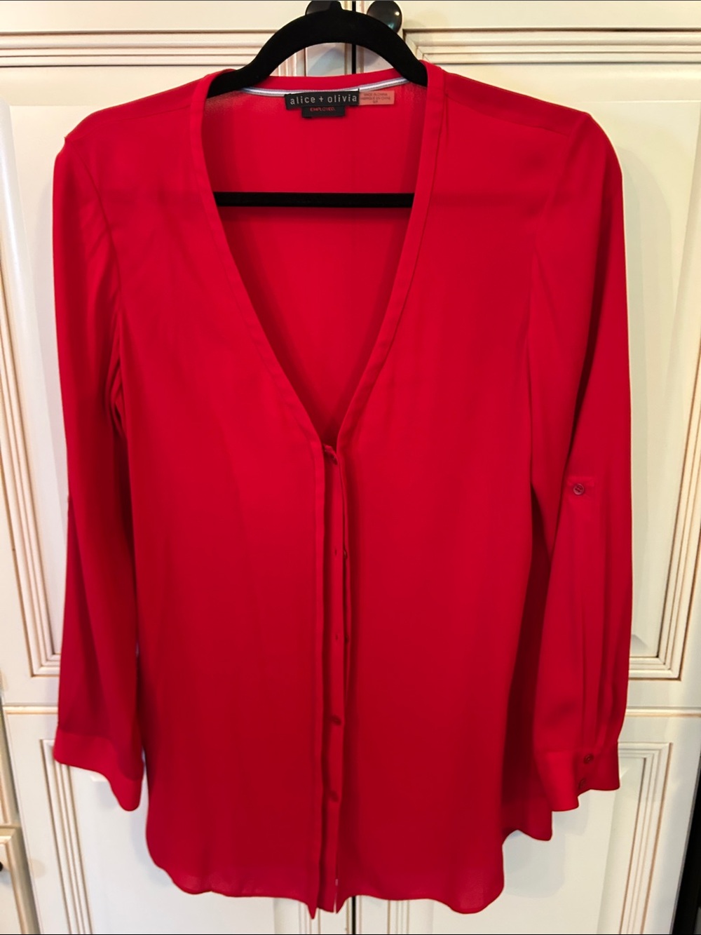 alice + olivia Bright Red V-Neck Button-Front Blouse